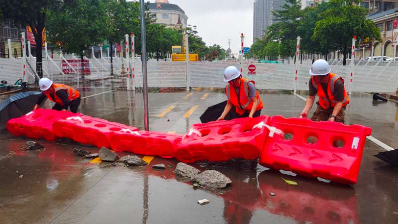 嚴(yán)陣以待抗臺風(fēng) 全力以赴保安全 | 珠海建工集團(tuán)堅(jiān)守防御超強(qiáng)臺風(fēng)“蘇拉”一線